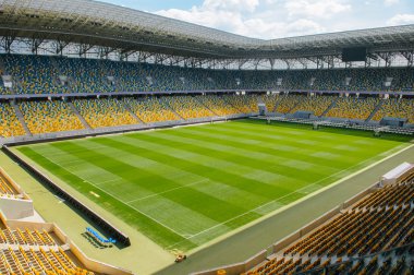 güneş ışığı altında boş Stadyumu