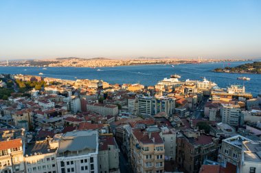Modern Kıtalararası Istanbul megalopolis şehrin havadan görünümü