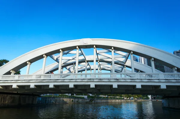 Pont traversant la rivière Singapour — Photo