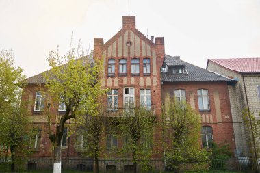 Gusev, Kaliningrad Bölgesi, Rusya - 2 Mayıs 2020: Gusev kentinin tarihi binaları. Kalininingrad bölgesi