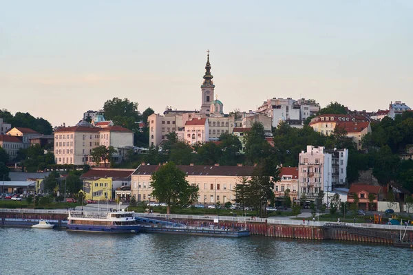 Sırbistan Sava Nehri Kıyısındaki Belgrad Tarihi Merkezinin Güzel Manzarası Yüksek — Stok fotoğraf