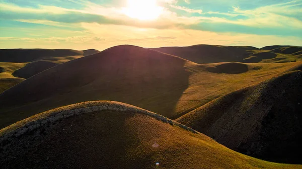 Vista Aérea Cresta Las Montañas Largas Comienzo Las Montañas Los — Foto de Stock