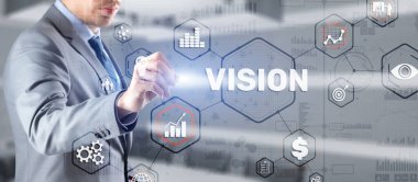 Vizyon. İş adamları ve arka planda modern şehir. Sanal ekran