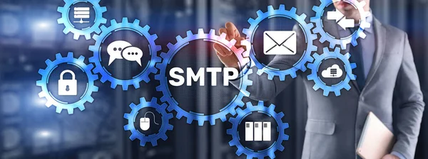 Basit Posta Aktarım Protokolü. Smtp sunucu iletim protokolü. TCP IP protokolü e- posta gönderip alıyor — Stok fotoğraf