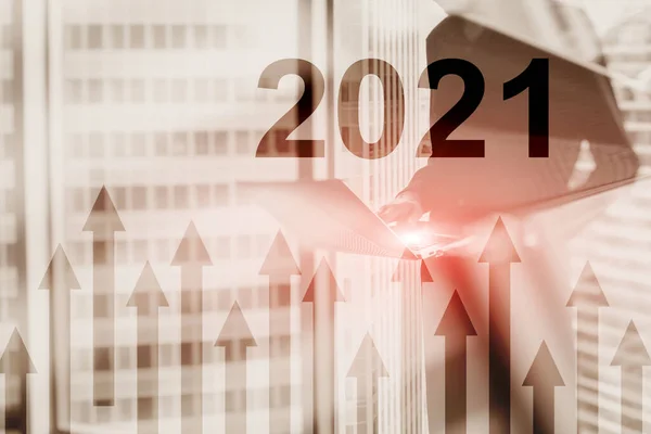 Flechas hacia arriba 2021. Negocios Fondo abstracto — Foto de Stock