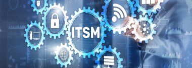 ITSM. İş adamı sanal ekran bilgi işlem yönetimine basıyor. Bilgi teknolojisi hizmeti yönetimi kavramı