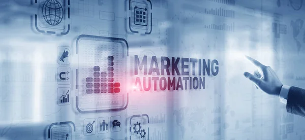 Концепция автоматизации маркетинга. Бизнес-технологии Интернет и сеть — стоковое фото