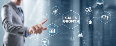 Satışlar Büyüyen Adam sanal 3 boyutlu ekrana yazıyı tıklattı