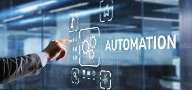 Adam 3 boyutlu sanal ekran otomasyonuna tıklıyor. İş ve üretim süreçlerinin optimizasyonu