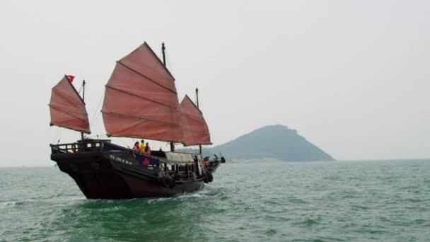 Toeristen over bezienswaardigheden reis rond Hong Kong — Stockvideo