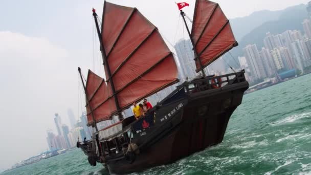 Turistas em viagem de turismo ao redor de Hong Kong — Vídeo de Stock