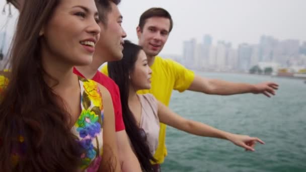 Turistas em viagem de turismo ao redor de Hong Kong — Vídeo de Stock