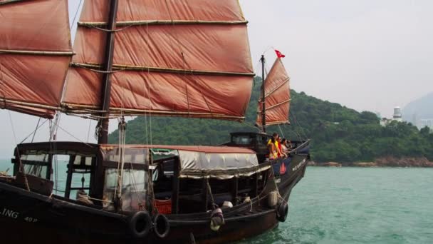 Tourists on sightseeing trip around Hong Kong — Stock Video