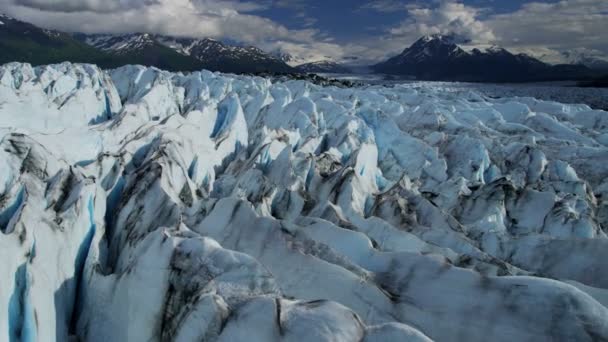 Gletsjer vorming van kloven en andere onderscheidende — Stockvideo