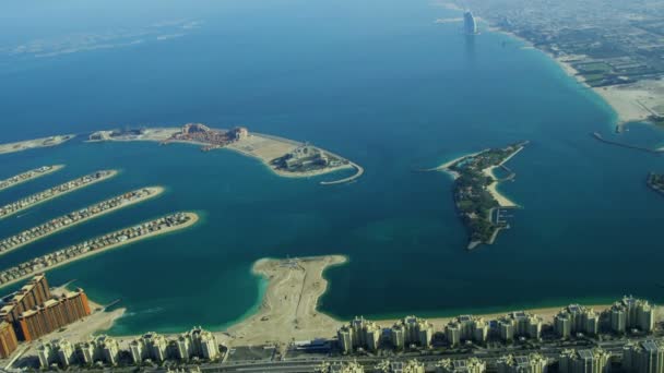 Flygfoto över Palm Jumeirah i Dubai — Stockvideo