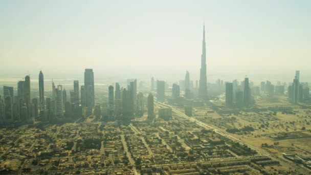 市中心的迪拜天际的鸟瞰图 — 图库视频影像