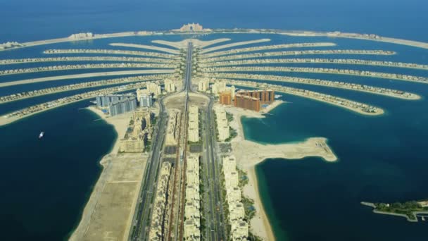 Luchtfoto van Palm Jumeirah in Dubai — Stockvideo