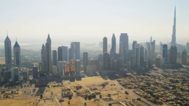 市中心的迪拜天际的鸟瞰图 — 图库视频影像