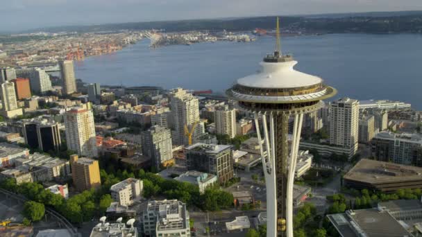 Space Needle uitkijktoren in Seattle — Stockvideo