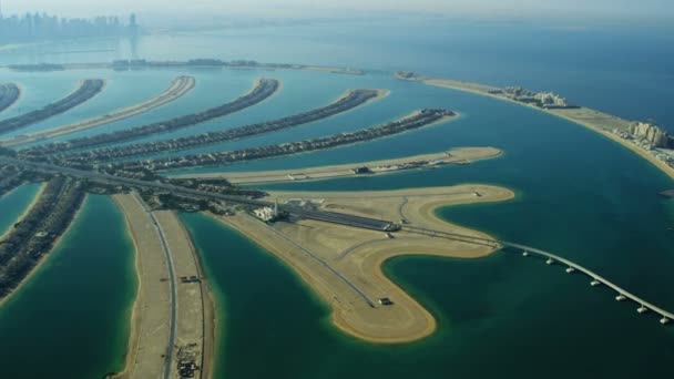 Letecký pohled na Palm Jumeirah v Dubaji — Stock video