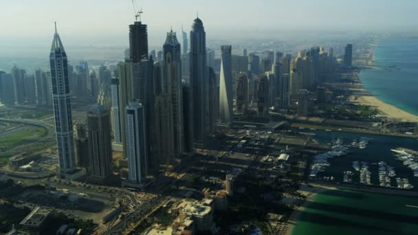 Vstup Dubai Marina, Spojené arabské emiráty — Stock video