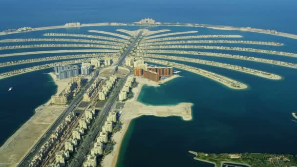 Luchtfoto van Palm Jumeirah in Dubai — Stockvideo