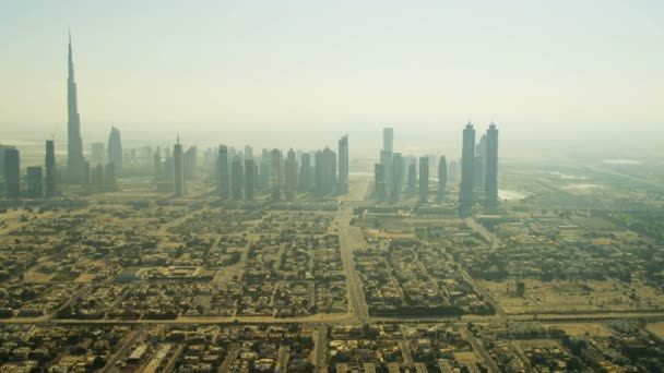 Luchtfoto van de skyline van downtown Dubai — Stockvideo