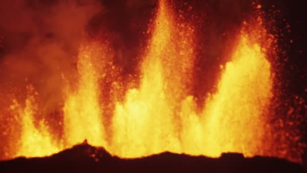 흐르는 Holuhraun의 항공 보기 용암 — 비디오