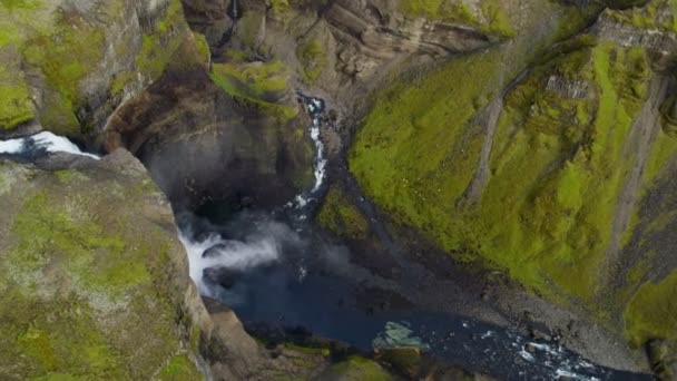 Ισλανδία Haifoss καταρράκτη — Αρχείο Βίντεο