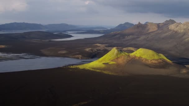 Vulkaniskt landskap av Island — Stockvideo
