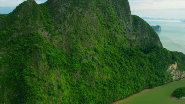 Vista aérea de la bahía de Phang Nga — Vídeo de stock