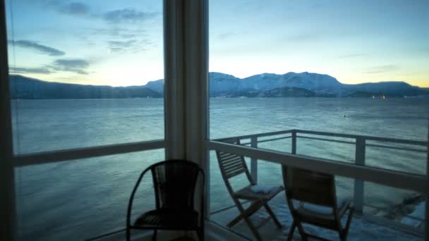 Фьорд на закате, Скандинавия — стоковое видео