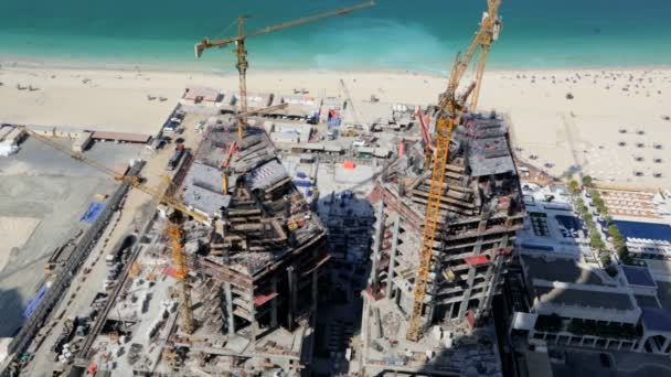 Chantier sur le rivage à Dubaï — Video