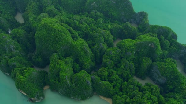 Luchtfoto van Phang Nga bay — Stockvideo
