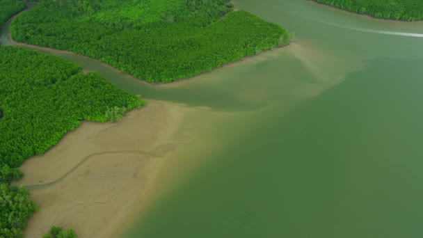 Limestone cliff uninhabited islands in Thailand — Stock Video