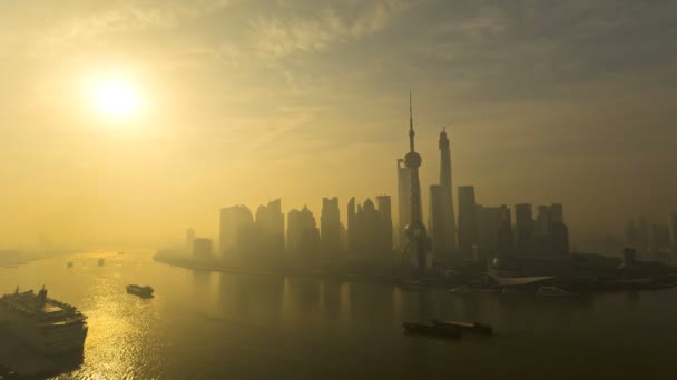 Shanghai finanční čtvrti v sunrise — Stock video