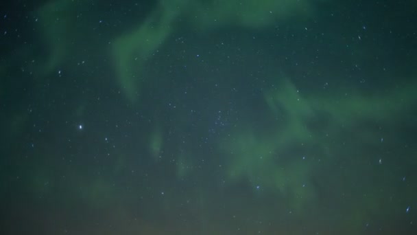Северное сияние в небе Норвегии — стоковое видео