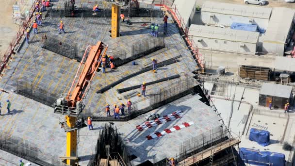 Workers at construction site in Dubai — Stock Video