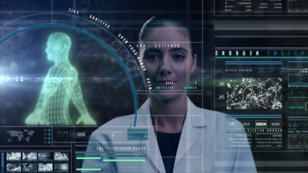 Medico femminile che utilizza la tecnologia touchscreen — Video Stock