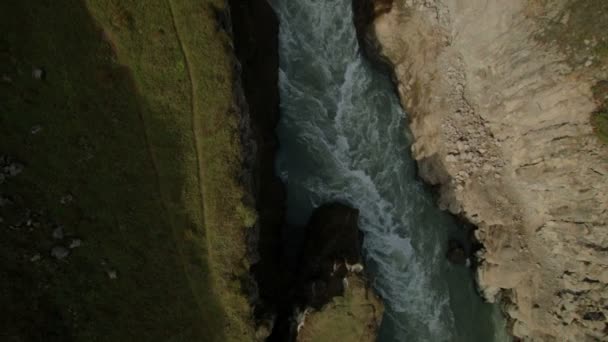 Nádherný vodopád Gullfoss na Islandu — Stock video