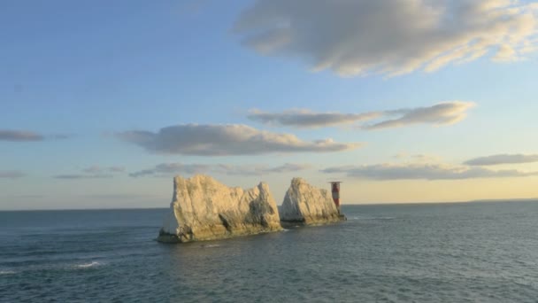 Linea costiera dell'Isola di Wight Needles — Video Stock