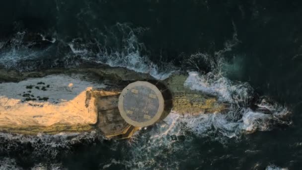 Latarnia morska Helipad Wight igieł — Wideo stockowe