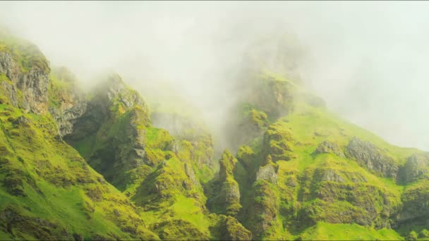 Clouds of mist over mountains in Iceland — Stock Video