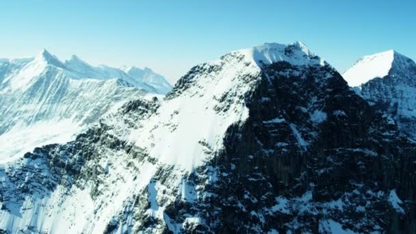 Picos de montaña nevados en Grindelwald — Vídeos de Stock