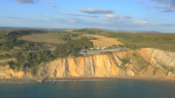 Wight Needles Alum Bay coastline — Stock Video