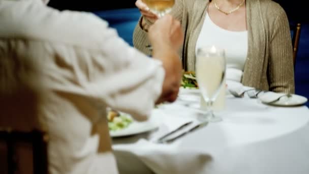 Senior couple having romantic dinner — Stock Video