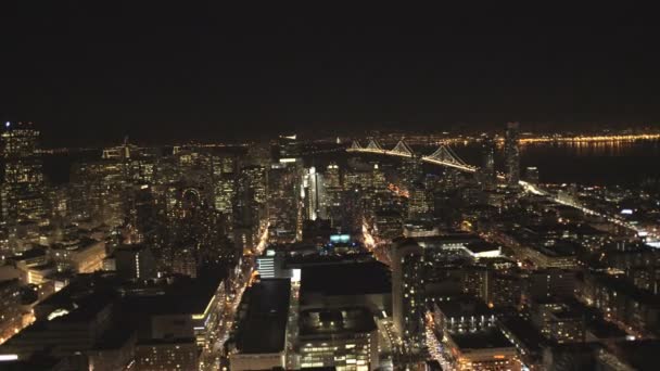 Wolkenkrabbers, daken en straten van de stad van San Francisco — Stockvideo