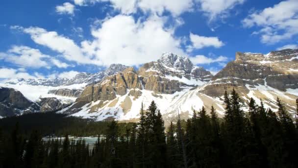 Gletscherblaue Seen und Berge — Stockvideo