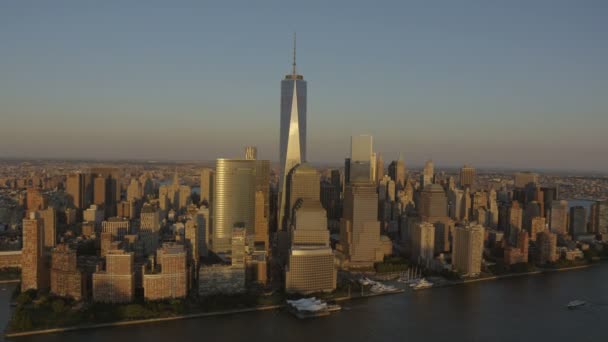 New Yorker Skyline mit Wolkenkratzern — Stockvideo