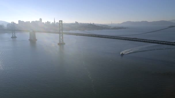 Oakland bay bridge v san Franciscu — Stock video